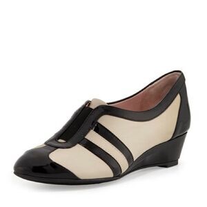 ‎Taryn Rose Paislee Striped Wedge Sneaker 8.5